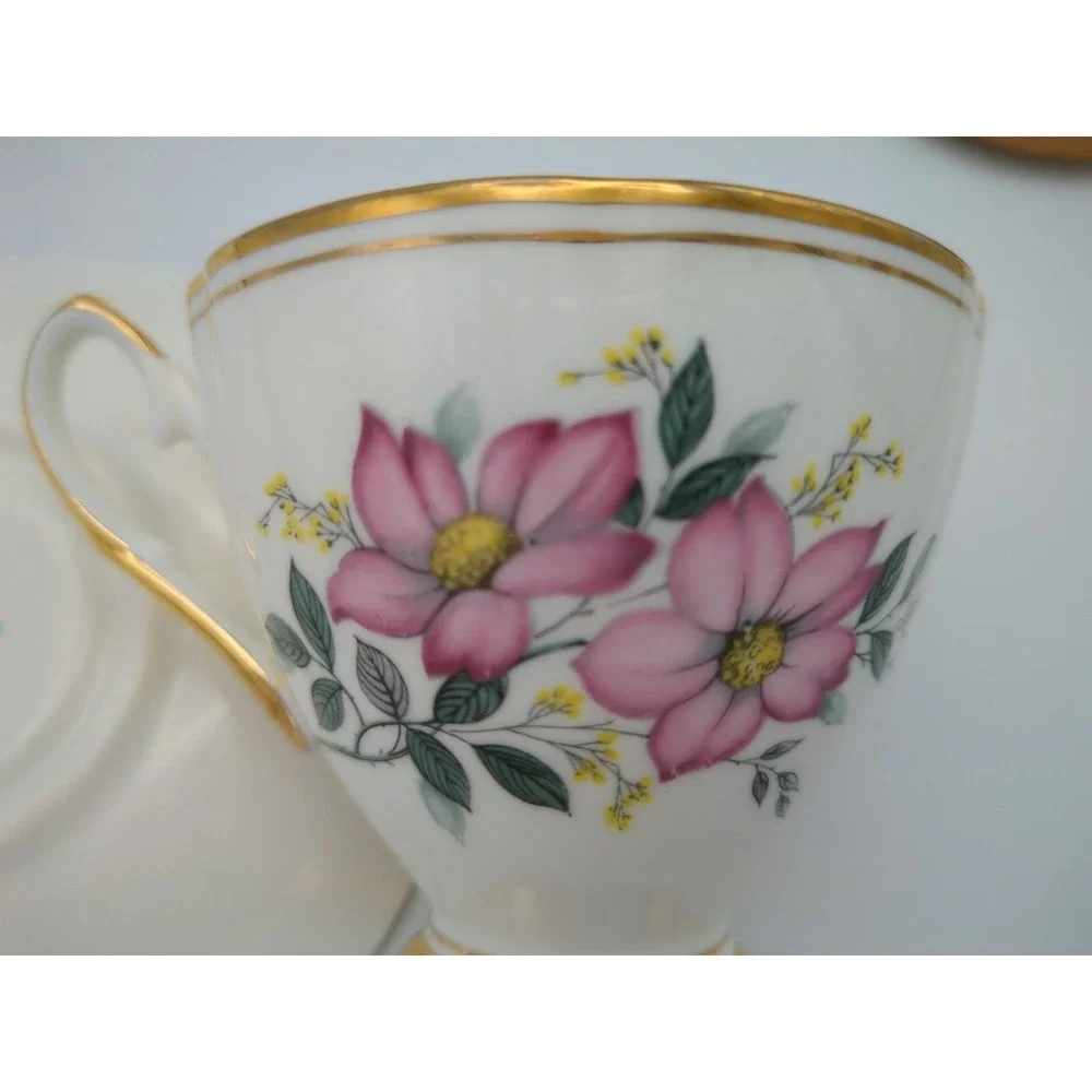 Elizabethan by Taylor & Kent vintage elizabethan